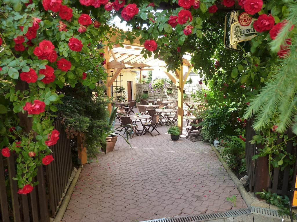 Penzion Holiday Mariánské Lázně Extérieur photo